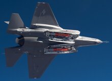جنگنده F-35 آمریکا رسما مجوز حمل بمب اتمی گرفت