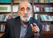 حسین شریعتمداری از آیت‌الله سیستانی هم انتقاد کرد/  دعوت از سازمان ملل برای نظارت بر انتخابات یک کشور، اعلام ورشکستگی آن کشور است
