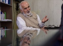 احمد توکلی خطاب به سایتش: مگر آملی لاریجانی نبود که مرتضوی را برکنار کرد؟