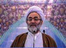 نماینده ولی فقیه در گیلان: کشورهای حاشیه خلیج فارس  رهبرانی مثل خرمگس دارند