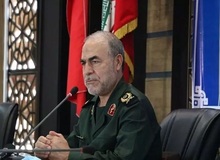 معاون سیاسی سپاه: امروز دشمن برای فضای مجازی پهلوی را بزک می کند