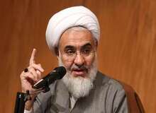  نماینده ولی فقیه در قزوین: برخی معلمان در دل دانش‌آموزان شبهه می‌اندازند، نباید تحمل کنیم