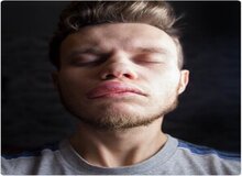 ۸ راهکار خانگی برای کاهش ورم صورت