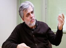 کنایه فعال سیاسی اصولگرا به رئیس سازمان برنامه و بودجه: اگر سپر آهنین پایداریچی‌ها به دادتان نرسیده، تقصیر دیگران چیست؟