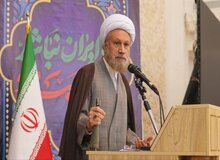 امام جمعه شیراز: جامعه اسلامی نباید در برابر ترویج بی‌عفتی و هنجارشکنی‌های اخلاقی بی‌تفاوت باشد/ خیابان‌ها نباید خالی بماند