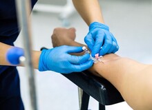 تزریق سرم در منزل و محل کار