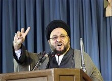 نماینده ولی فقیه در اصفهان: دشمنان نمی خواهند ما پیشرفت‌های موشکی وهسته‌ای داشته باشیم/ باید در برابر سختی ها صبر پیشه کنیم