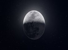 ماه کوچک شد