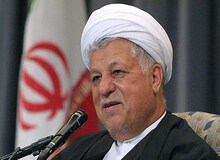  آیت‌الله هاشمی:صحت داشتن اسناد ویکی‌لیکس می‌تواند نقاط مبهم مقطع پیروزی انقلاب اسلامی را تبیین کند 