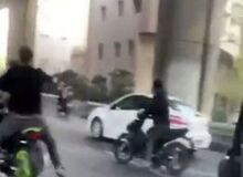 جزئیات زورگیری اتوبان صدر/مالباخته: یک لحظه گوشی را دستم گرفتم تا نگاه کنم که از دو طرف به من حمله شد