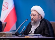 آملی‌لاریجانی: ایران شروط تحقیرآمیز «اینستکس» را نمی‌پذیرد/ در ایران زندانی سیاسی نداریم/ کسی به جرم انتقاد، در زندان نیست

