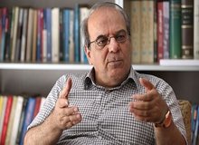 عباس عبدی: نیازی به اجازه واردات عینک و آلات موسیقی نیست چون "برادران" از شیر مرغ تا جان آدمیزاد را قاچاقی می آورند/ ‌ هدف از ممنوعیت  توسعه درآمد رفقاست!