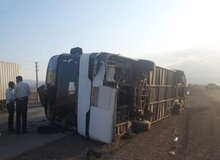 واژگونی اتوبوس تهران -مشهد با ۲۳ سرنشین