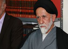 قوامی: برخوردهای گشت ارشاد با زنان خیانت به اسلام است/ مامور زن گشت ارشاد چطور می‌تواند موهای همجنس خودش را بکشد؟/ هر کدام از مخالفانی که بازداشت می شوند، به نارنجکی علیه نظام تبدیل می‌شود/ باید به حال مردمی که پشت سر احمد خاتمی نماز می‌خوانند، گریست