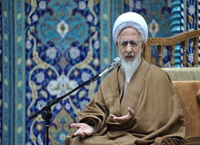 آیت الله جوادی آملی: آقای ترامپ اگر انسانی باید پای امضایت می‌ایستادی!!


