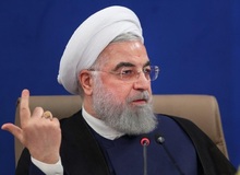 روحانی: اگر دو ویروس ترامپ و کرونا نبودند، امروز نرخ دلار زیر ۵ هزار تومان بود/ جناحی عمل کردن می‌تواند قوه قضائیه را نابود کند/ مشکل کارگران صنعت نفت حل خواهد شد 
