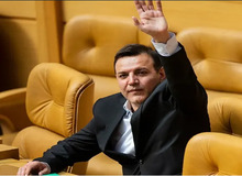 واکنش رسانه نزدیک به سپاه نسبت به ادعاهای اخیر «داریوش مصطفوی»/ اطرافیان «خوبان عالم» در حال زمینه‌سازی برای تعلیق فوتبال ایران هستند