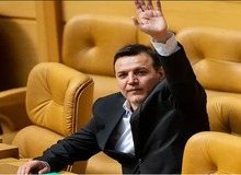 واکنش رسانه نزدیک به سپاه نسبت به ادعاهای اخیر «داریوش مصطفوی»/ اطرافیان «خوبان عالم» در حال زمینه‌سازی برای تعلیق فوتبال ایران هستند