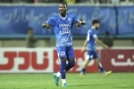 یک پرسپولیسی پنجره استقلال خوزستان را بست