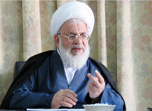 امام جمعه یزد: دشمن از طریق فضای مجازی به دنبال نفوذ است/ دشمنان می خواهند دستاوردهای انقلاب را وارونه نشان دهند