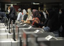 بازداشت سه نفر به اتهام درگیری با خانم حجاب‌بان 
