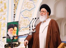 نماینده ولی فقیه در خراسان رضوی: عفو رهبری نوجوانان را به دامن توحید و نهضت الله اکبر بازگرداند/ نوجوانان دستگیرشده حداقل جرم‌شان، توهین به رهبری بود
