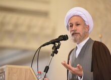 امام جمعه شیراز: ما نان خور هیچ دولتی نبودیم