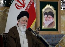  علم‌الهدی:انقلاب اسلامی، نیروی عظیم جوانان ایران را در اختیار روحانیت قرار داد