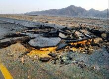 انفجار بمب جاده‌ای و انفجاری در مسیر ترانزیتی زاهدان ـ خاش / فرماندار زاهدان: در پی این اقدام خرابکارانه که بخشی از مسیر دچار آسیب شد