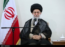رهبر انقلاب: شیعه و سنی در دشوارترین میدان‌ها کنار یکدیگرند
