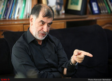 محمد رضا باهنر: شورای نگهبان کمی دیگر شل بگیرد، چند سال آینده یک شومن رییس‌جمهور می‌شود