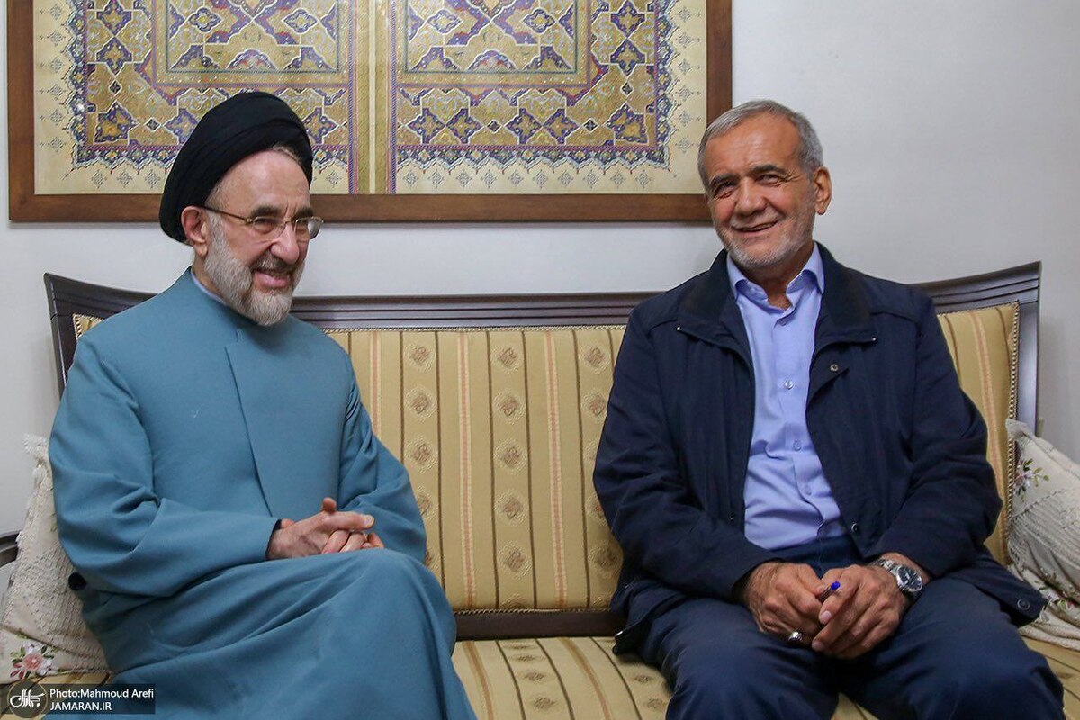 سید محمد خاتمی: به دکتر پزشکیان رأی خواهم داد