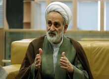 یک روحانی اصولگرا: فراخوان اعتصابات شکست خورد/ دولت و مجلس نسبت به کسانی که چادر از سر زنان می‌کشند بی اعتنا است