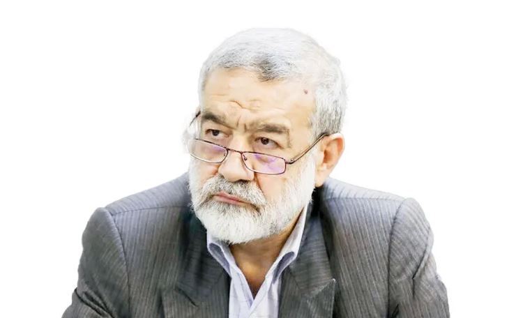 غضنفری، نماینده مجلس: افزایش چندبرابری قیمت بنزین خلاف قانون است/ دولت طبق قانون فقط می‌تواند سالی ۲۰ درصد قیمت سوخت‌ها از جمله بنزین را افزایش دهد؛ نه بیشتر/ بهترین کار این است که آقایان کنار بکشند
