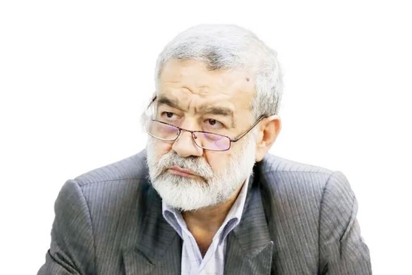 غضنفری، نماینده مجلس: طرح موضوع بازکردن تنگه هرمز در مقابل لغو تحریم با واقعیت مطابقت ندارد/ تحریم‌های جدید حین مذاکرات اعمال شد/ عراقچی باید درباره جزئیات مذاکره و تنگه هرمز پاسخگو باشد