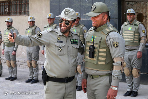 یک حقوقدان: روی لباس محیط‌بانان «دوربین» نصب کنید