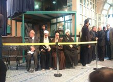 مراسم گرامیداشت درگذشت آیت الله هاشمی رفسنجانی هم اکنون در حسینیه شماره یک جماران آغاز شد
