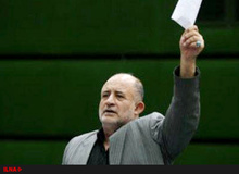 قاضی‌پور: طرح منع بکارگیری بازنشستگان لطمه فراوانی به نیروهای مسلح وارد می‌‌کند