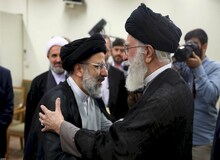 تولیت آستان قدس رضوی به دفتر رهبری فراخوانده شد