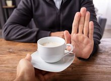 نوشیدن قهوه برای چه کسانی مضر است؟