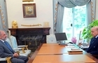 دیدار نخست‌وزیر پاکستان با دبیرکل ائتلاف مکه