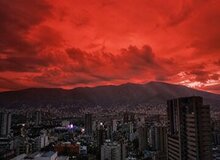 آسمان خونین پس از زلزله؛ چرا آسمان «کاراکاس» قرمز شد؟