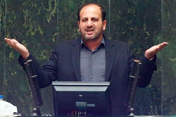 نماینده مجلس خطاب به وزیر راه: آقای «رستم قاسمی» به جای این همه سفر اقدامات اساسی انجام دهید