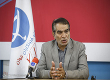 محسن کوهکن: آقای ولایتی حافظه کم‌نظیری دارد اما برنامه اقتصادی برای حل معضلات اقتصادی کشور ندارد