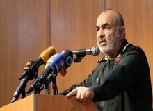 سردار سلامی: دشمن به دنبال کشته‌سازی بود/ مدیران شارلی ابدو را به سرنوشت "سلمان رشدی" ارجاع می‌دهیم