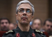 سرلشکر باقری: بمبی که به خودرو سردار سلیمانی زدند،‌ تا ۳۰ سانتی‌متر در فولاد فرو می‌رود/ نامی از صدام به عنوان متجاوز در قطعنامه‌های سازمان ملل نیست