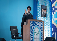 امام جمعه کرج: شروط ۱۰ گانه خط قرمز مذاکرات است/ شعار «مرگ بر آمریکا» ادامه راه انبیاست 