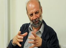نماینده سابق مجلس:  مخالف پرداخت نقدی هرگونه کمکی هستم که در ازای آن کاری انجام نمی‌شود/ تورم هدیه به ثروتمندان است