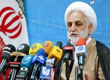 هویت خریدار دو تن سکه مشخص شد: حمید مظلومین و پسرش محمدرضا مظلومین / این دو نفر سال 91 و 92 هم دستگیر شدند اما بانک مرکزی گفت کار آنها به دستور ما بوده است و آزاد شدند!!!
