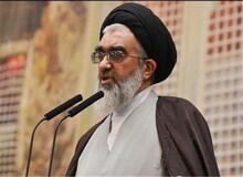 امام جمعه قم: حضرت معصومه امامزاده انقلابی است 